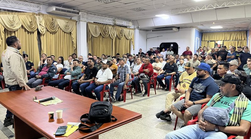 Comisión negociadora rinde informe del nuevo acuerdo convencional